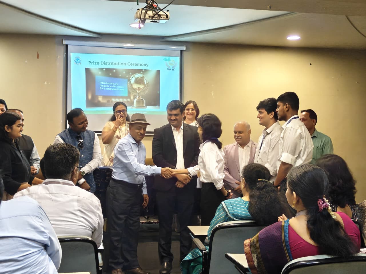 Best Paper Award - Image 1